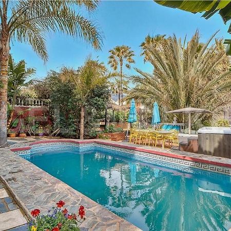 Majestic Villa By The Beach Heated Private Pool & Jacuzzi Benalmadena Exterior photo