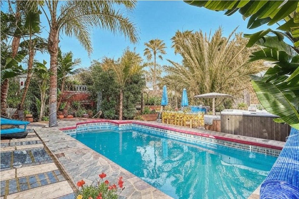 Majestic Villa By The Beach Heated Private Pool & Jacuzzi Benalmadena Exterior photo